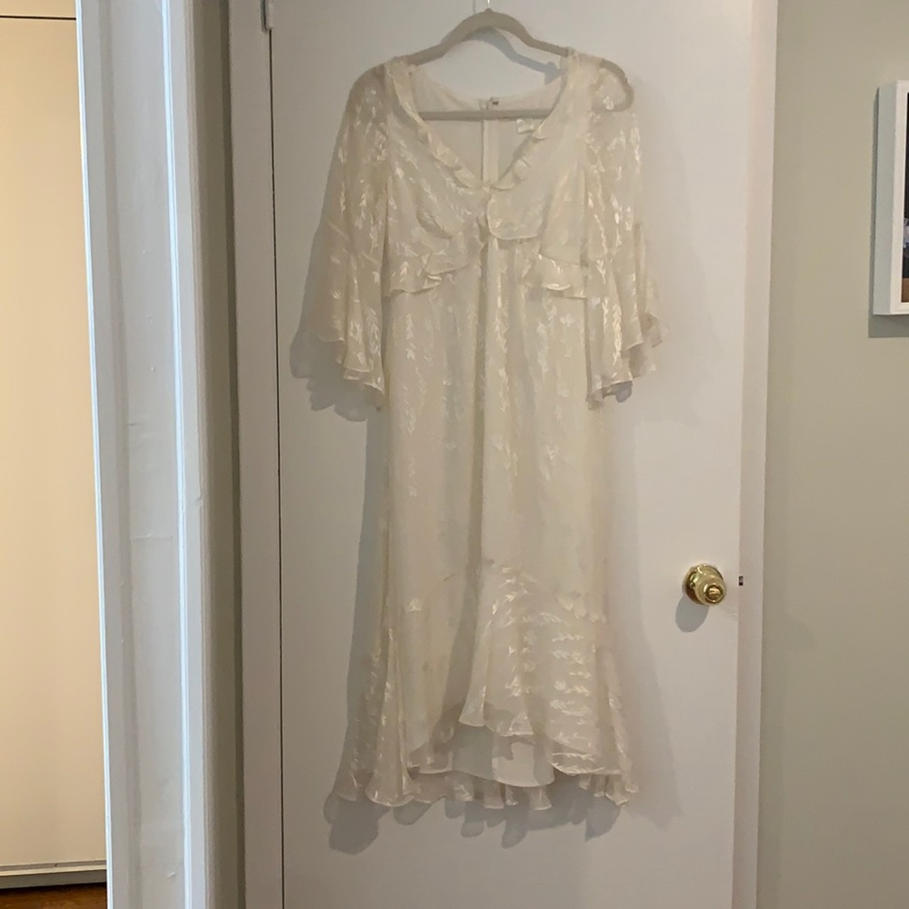 Nicole Miller Collection Ivory Dress